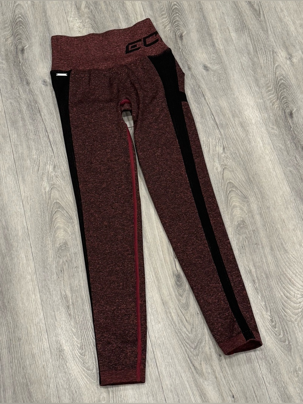 ECHT Athletic Burgundy & Black High-Rise Seamless Scrunch Yoga Leggings